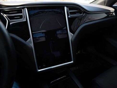 Used 2017 Tesla Model S 75 image 16