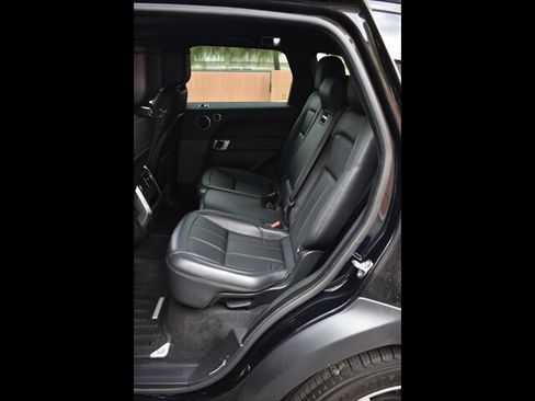 Used 2018 Land Rover Range Rover Sport SE AWD/4WD image 19