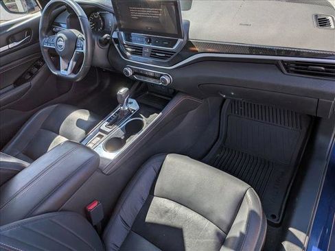 Used 2023 Nissan Altima 2.5 SR w/ SR Premium Package image 23