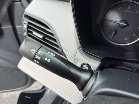 Used 2022 Subaru Legacy Premium image 7