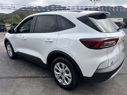 New 2026 Ford Escape Active image 6