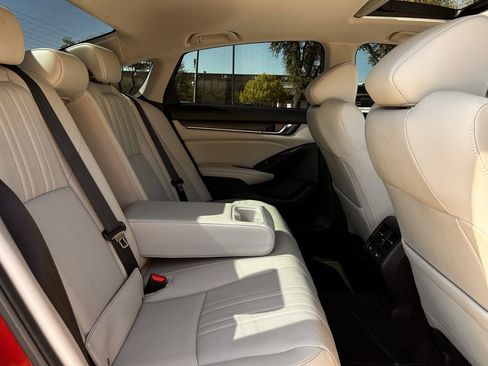Used 2022 Honda Accord Touring image 31