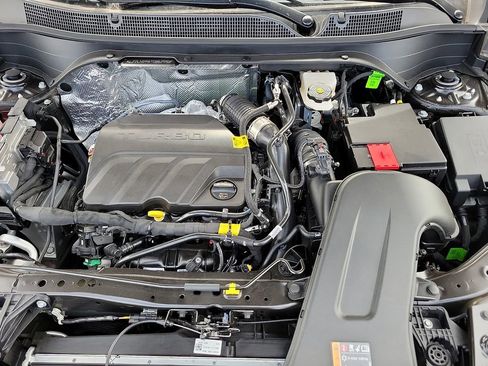 New 2026 Chevrolet Trax LT w/ Driver Confidence Package image 13