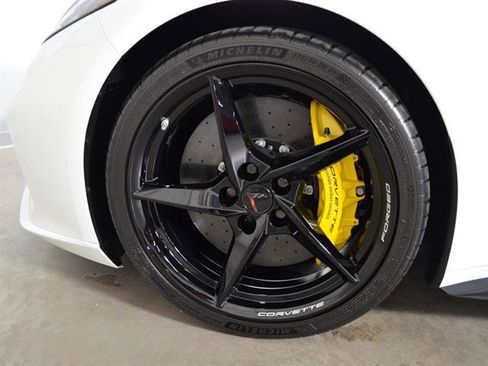 New 2025 Chevrolet Corvette E-Ray image 10