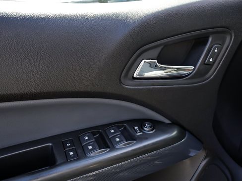 Used 2018 Chevrolet Colorado Z71 w/ Centennial Edition AWD/4WD image 10
