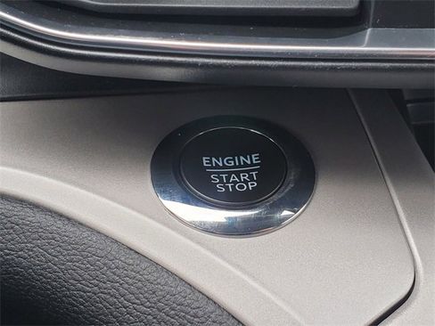 Certified 2023 Ford Explorer XLT w/ Equipment Group 202A image 25