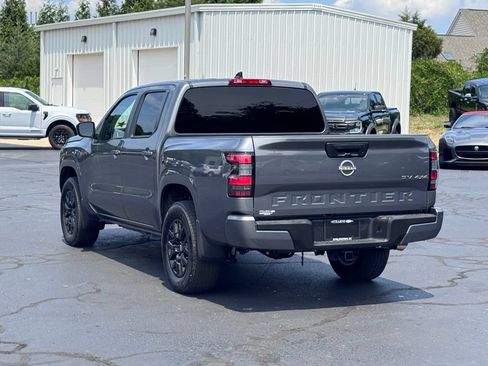Used 2023 Nissan Frontier SV AWD/4WD image 14