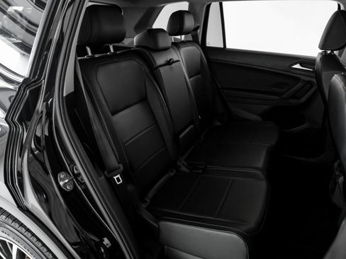 Used 2019 Volkswagen Tiguan SE AWD/4WD image 29