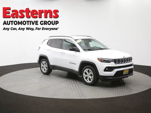 Used 2024 Jeep Compass Latitude AWD/4WD image 47