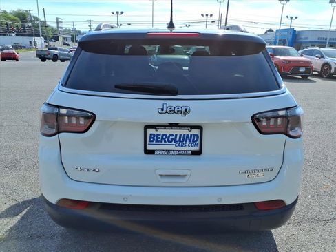 Used 2025 Jeep Compass Limited AWD/4WD image 5