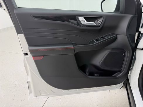 New 2026 Ford Escape ST-Line w/ Tech Pack #1 image 11