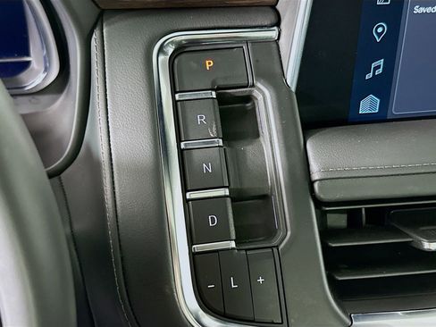 Used 2024 Chevrolet Tahoe High Country w/ Max Trailering Package AWD/4WD image 18