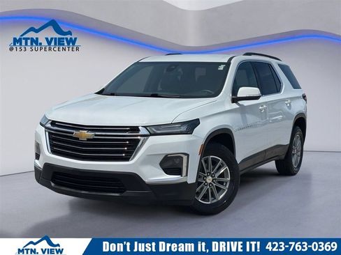 Used 2023 Chevrolet Traverse LT AWD/4WD image 1