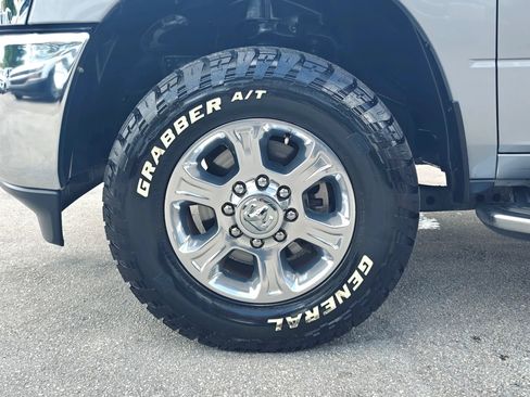 Used 2023 RAM 2500 Big Horn w/ Level 1 Equipment Group AWD/4WD image 23