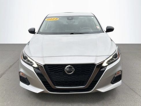 Used 2022 Nissan Altima 2.5 SR FWD image 9