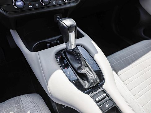 Certified 2024 Honda HR-V LX image 11