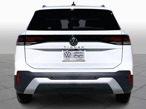 New 2026 Volkswagen Tiguan S image 4