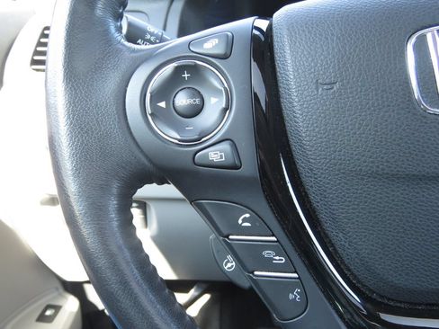 Used 2019 Honda Ridgeline RTL-E image 21