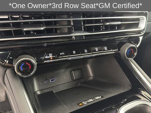 Used 2024 Chevrolet Traverse LT image 32