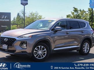 Used 2019 Hyundai Santa Fe SE video 1