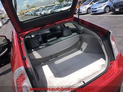 Used 2013 Toyota Prius Four w/ Deluxe Solar Roof Pkg FWD image 18