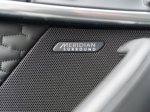 Used 2024 Jaguar F-TYPE R-Dynamic RWD image 14