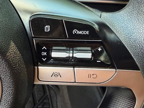 Used 2021 Hyundai Elantra SEL FWD image 31