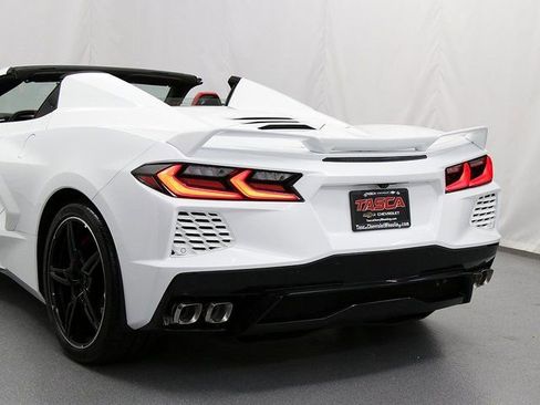 Certified 2023 Chevrolet Corvette Stingray Preferred Conv w/ Z51 Performance Package image 9