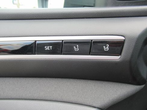 Used 2024 Hyundai Tucson Limited FWD image 23