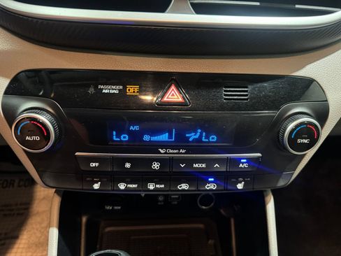 Used 2021 Hyundai Tucson Sport AWD/4WD image 34