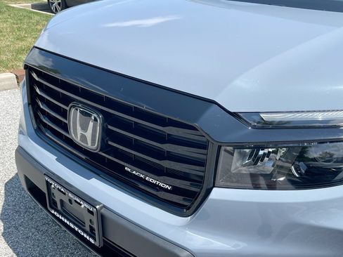 Used 2024 Honda Passport Black Edition image 19