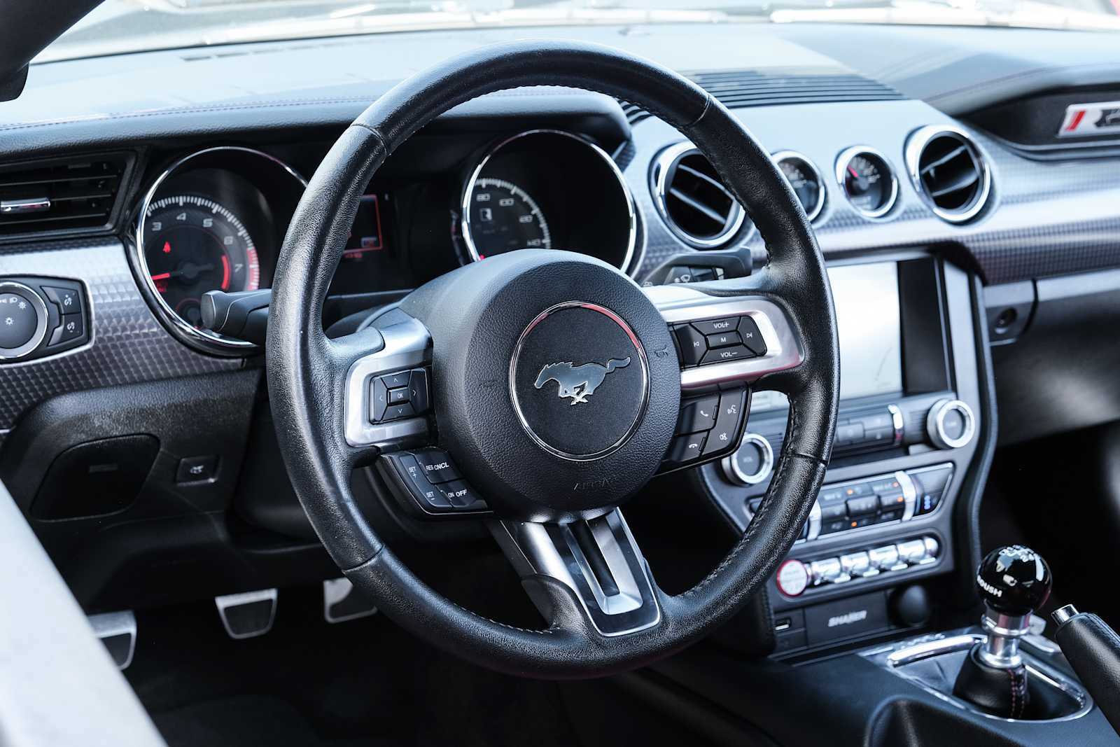 Used 2016 Ford Mustang GT Premium w/ GT Performance Package RWD image 25