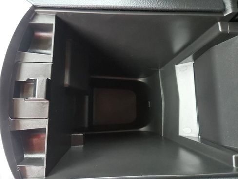 Used 2024 Ford Edge Titanium image 29