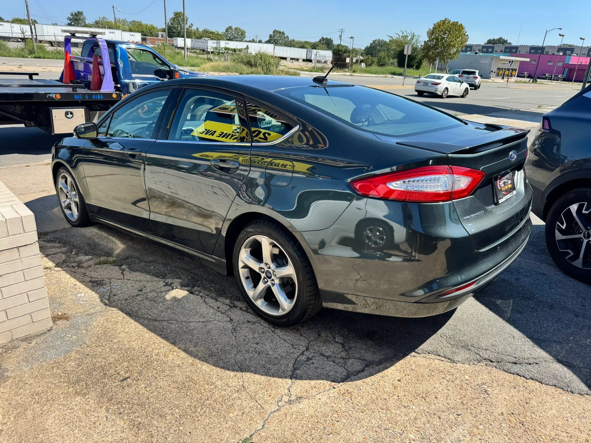 Used 2015 Ford Fusion SE FWD image 5