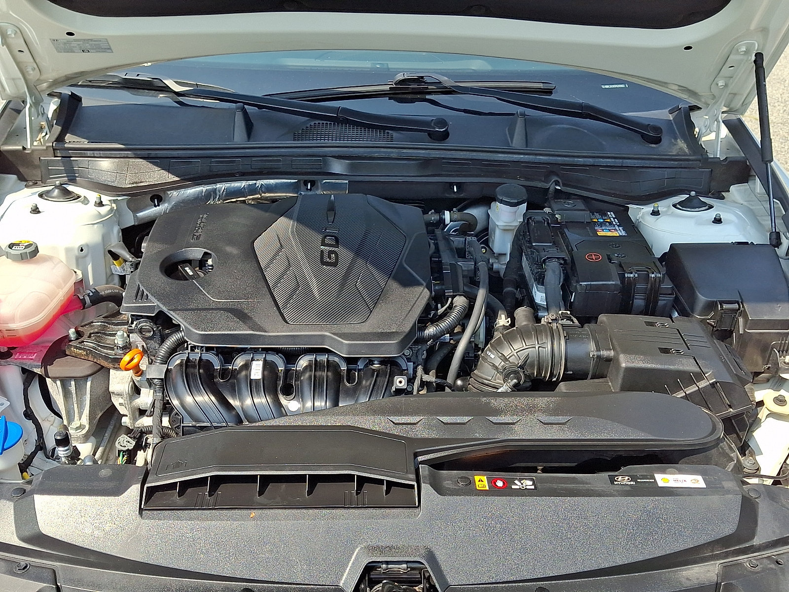 Used 2023 Hyundai Sonata SE w/ Preferred Accessory Package FWD image 28
