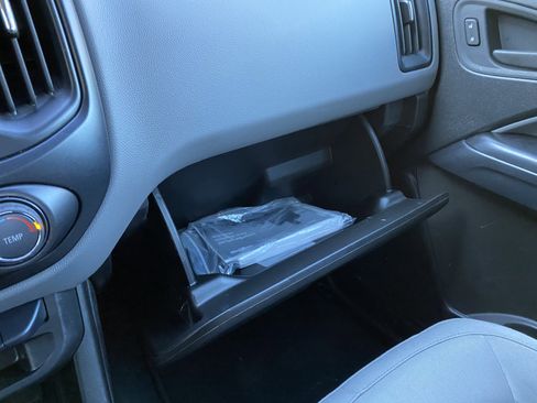 Used 2022 Chevrolet Colorado W/T w/ Custom Special Edition image 29