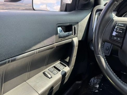 Used 2011 Ford Focus SEL FWD image 26