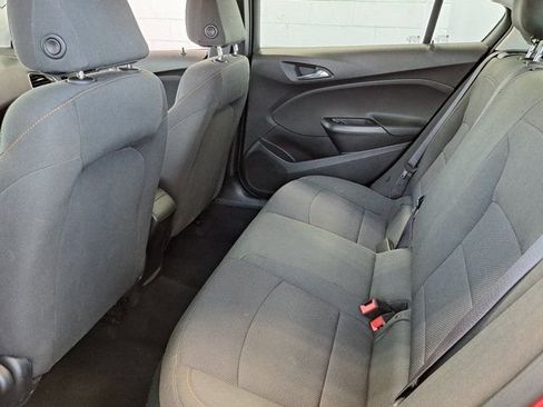 Used 2017 Chevrolet Cruze LS FWD image 23