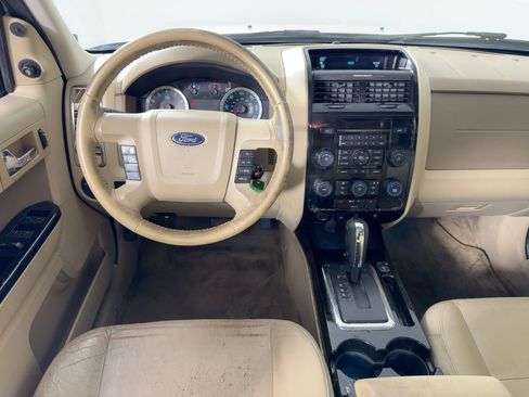 Used 2011 Ford Escape Limited w/ 302A Rapid Spec Order Code image 26