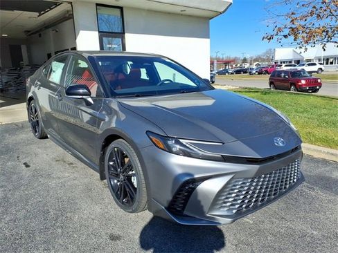 Used 2026 Toyota Camry XSE image 5