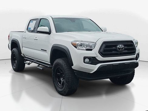 Used 2023 Toyota Tacoma SR5 RWD image 3