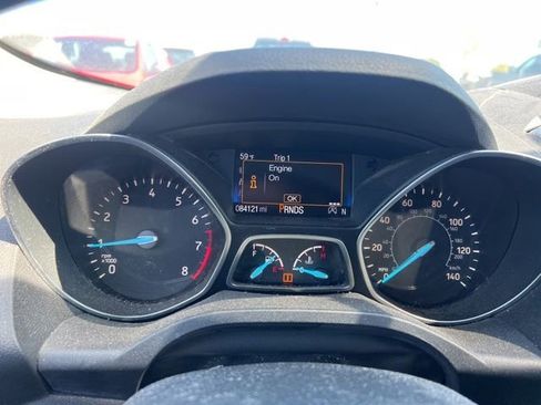 Used 2017 Ford Escape SE w/ Equipment Group 201A FWD image 13