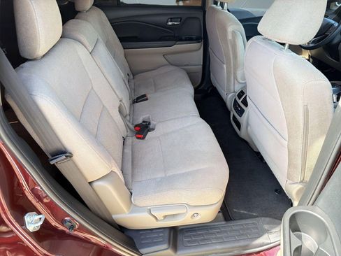Used 2021 Honda Pilot EX image 28