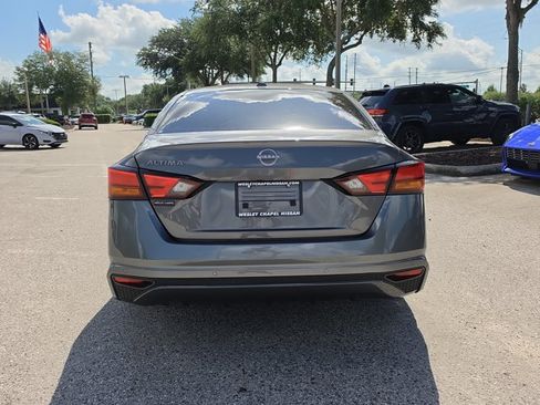 Certified 2025 Nissan Altima 2.5 S FWD image 5