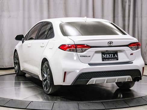 Used 2020 Toyota Corolla SE w/ Carpet Mat Package (TMS) FWD image 2
