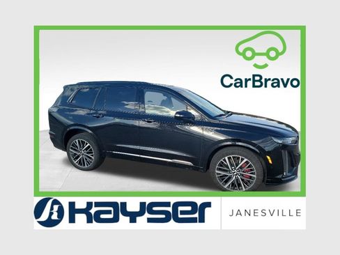 Used 2023 Cadillac XT6 Sport w/ Technology Package AWD/4WD image 1