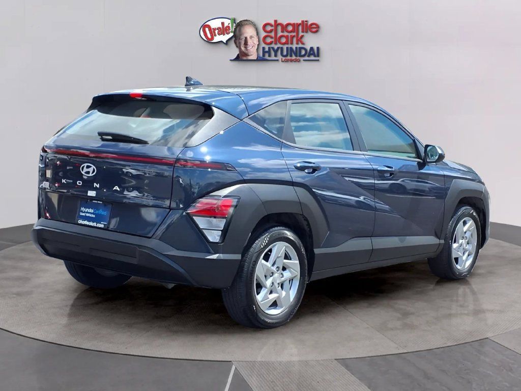 Certified 2026 Hyundai Kona SE FWD image 5