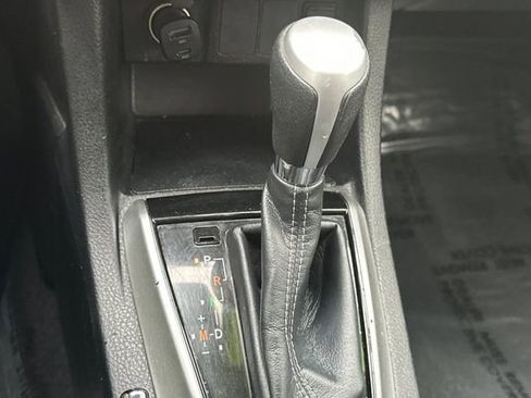 Used 2018 Toyota Corolla SE w/ SE Premium Package image 24