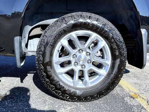 Certified 2023 Chevrolet Silverado 1500 LT w/ Z71 Off-Road Package image 23