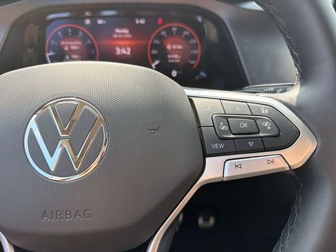 Certified 2024 Volkswagen Atlas Peak Edition SEL AWD/4WD image 12